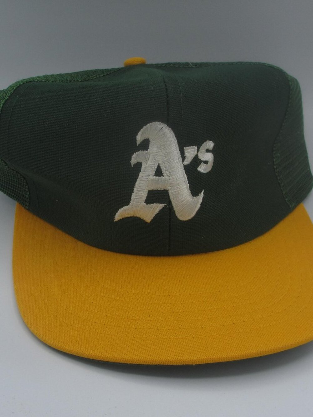 Vintage Oakland A’s Trucker Hat Snapback Green Yellow